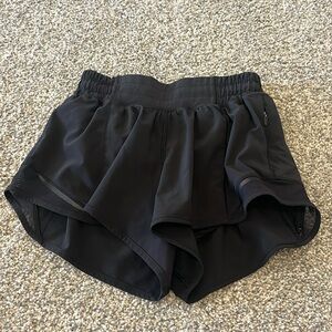 Lululemon Hotty hot shorts sizes 0